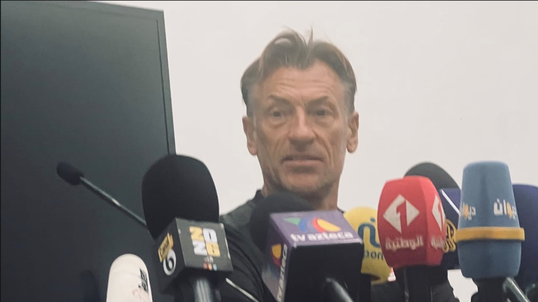 Hervé Renard fue presentado oficialmente como el nuevo director técnico de la selección de Túnez.