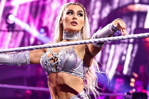 Tiffany Stratton habla sobre sus supuestas cirugías estéticas y el despido de Giovanni Vinci en WWE
