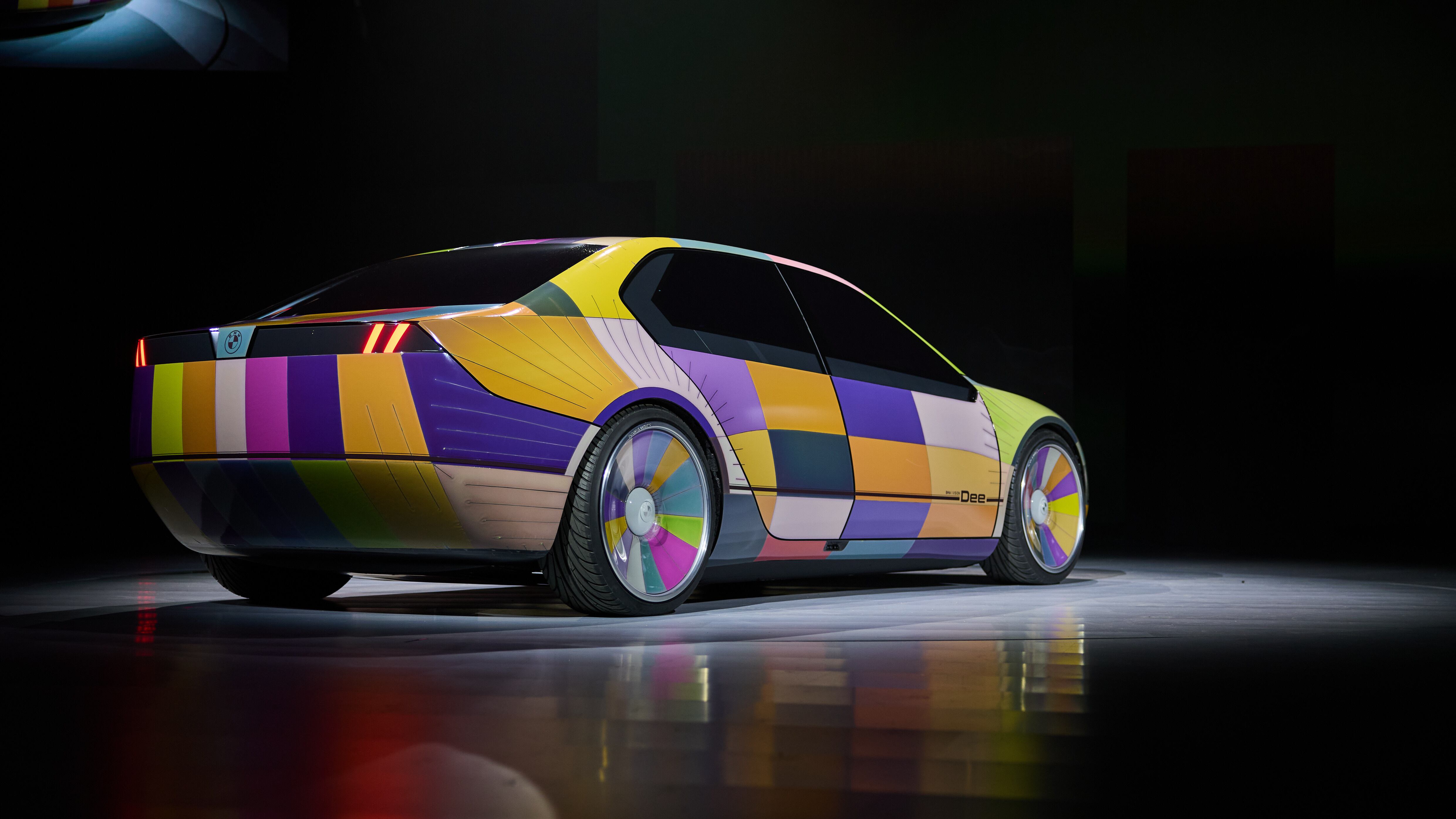 El concepto BMW i Vision Dee se presentó en el CES de Las Vegas