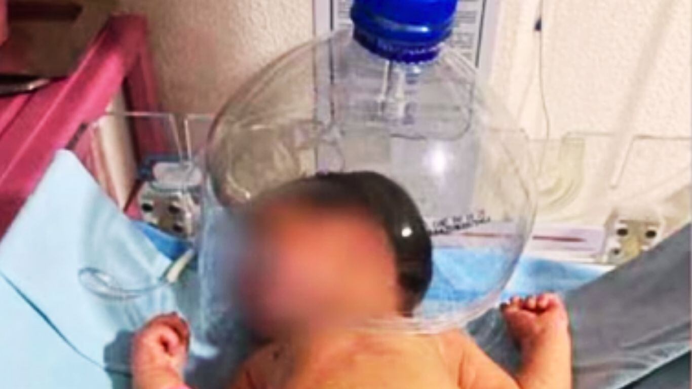 Suspenden a director y administrador del hospital tras imagen viral en redes