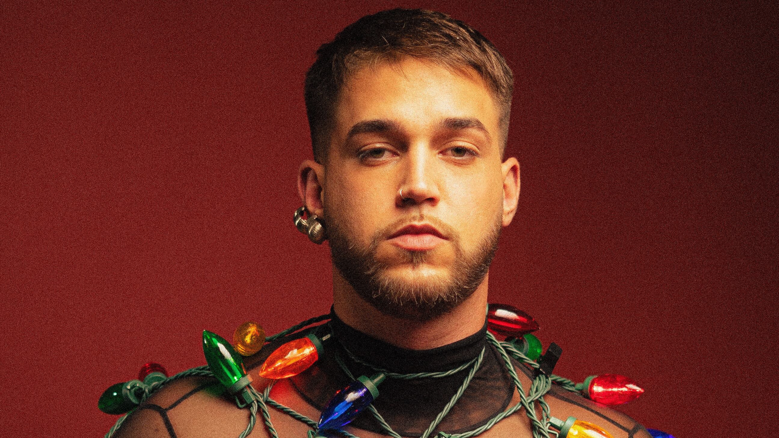 El cantante, músico y compositor canario st. Pedro lanza su EP de Navidad titulado "St. Pedro’s Christmas Special".