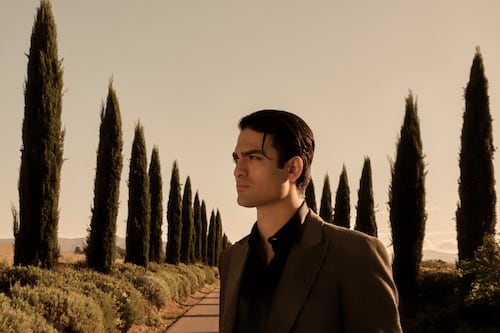 Matteo Bocelli se le declara a México con su nuevo álbum en español “Enamorarte”