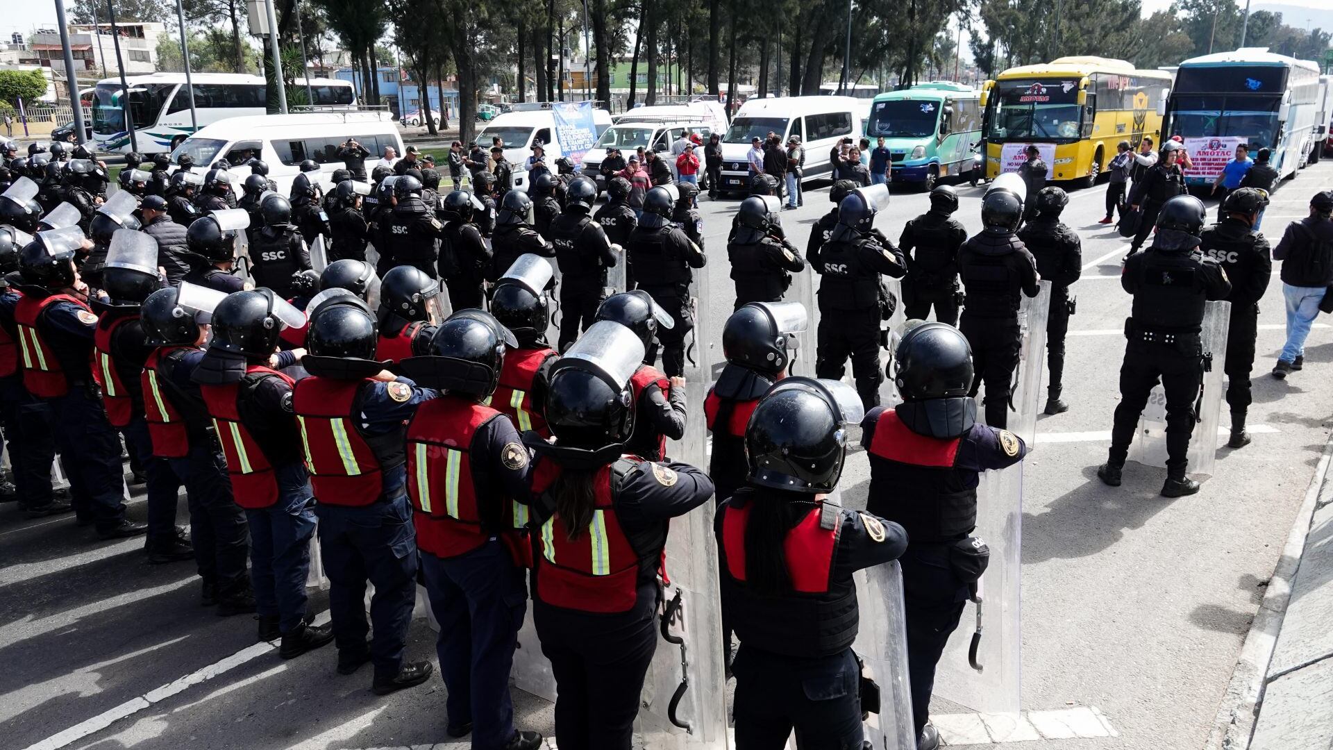 ¿A qué hora termina el paro de transportistas en las carreteras del país?