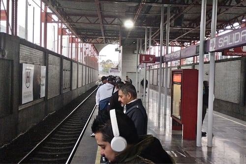 Caos en el Metro CDMX: Línea 6 detenida y Línea 3 con retrasos de hasta 10 minutos por estación