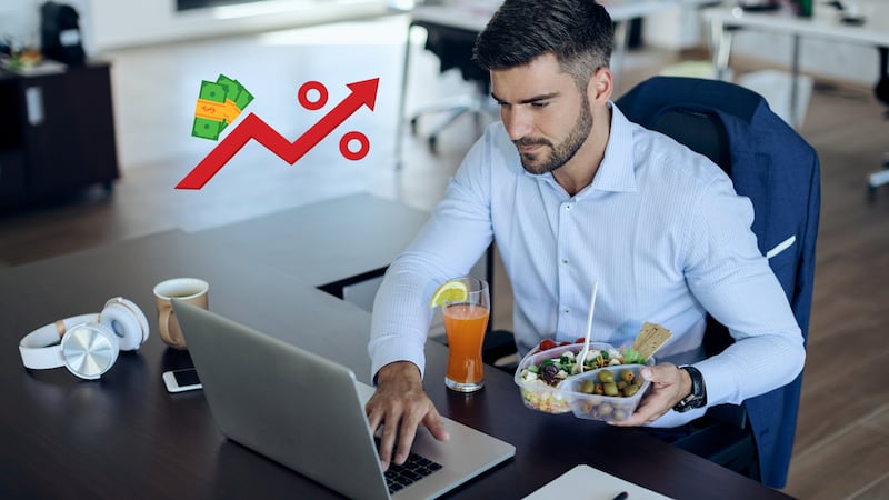 Seis de cada 10 aplica la economía del tupper y lleva comida desde casa para estirar su dinero y no afectar los gastos básicos de su hogar.