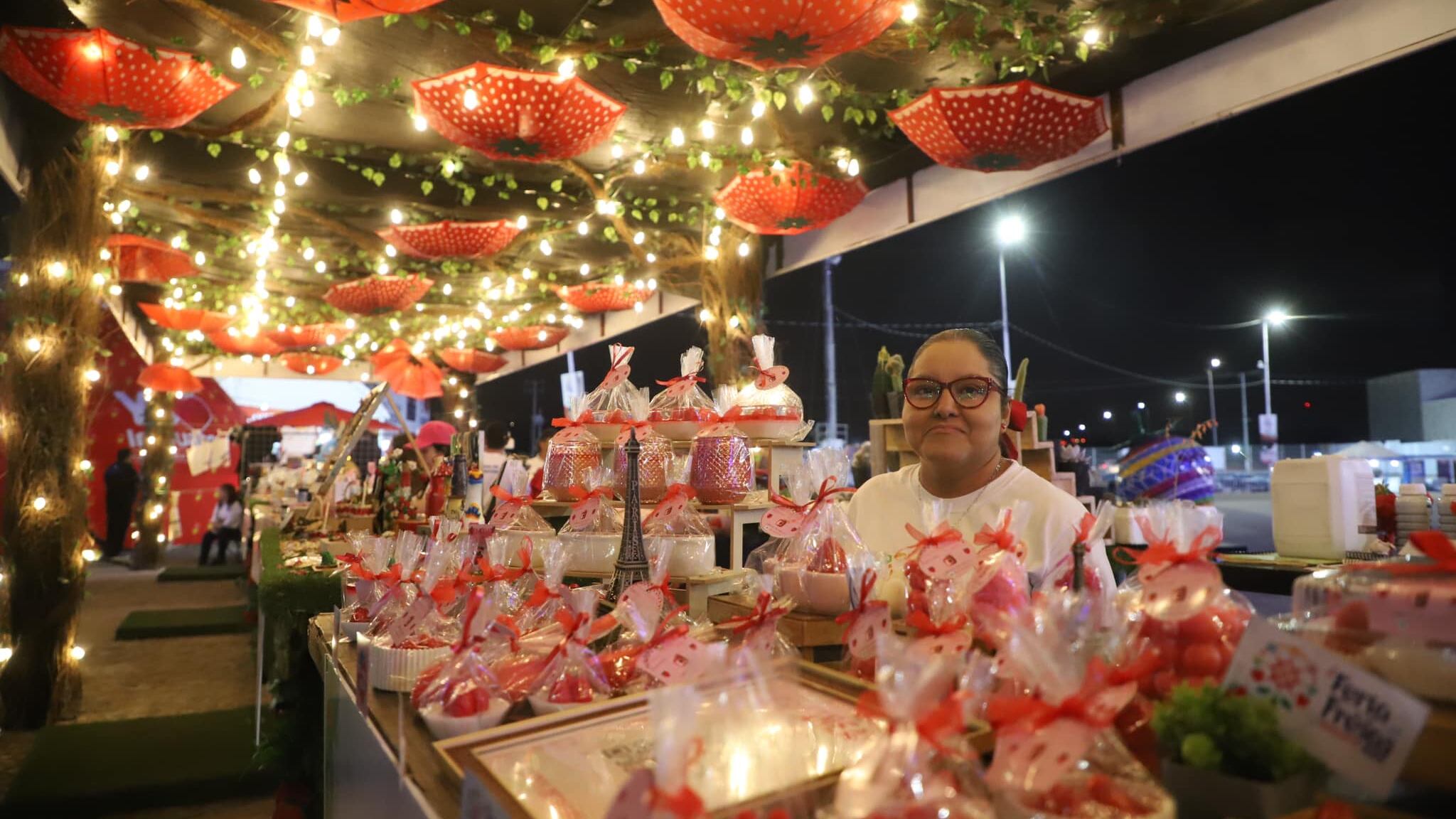 Más de 205 mil personas trabajan en restaurantes y hospedaje en la entidad, con una alta participación femenina.