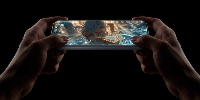 Un sistema acústico de triple altavoz desarrollado exclusivamente para este dispositivo es lo que redefine la experiencia móvil