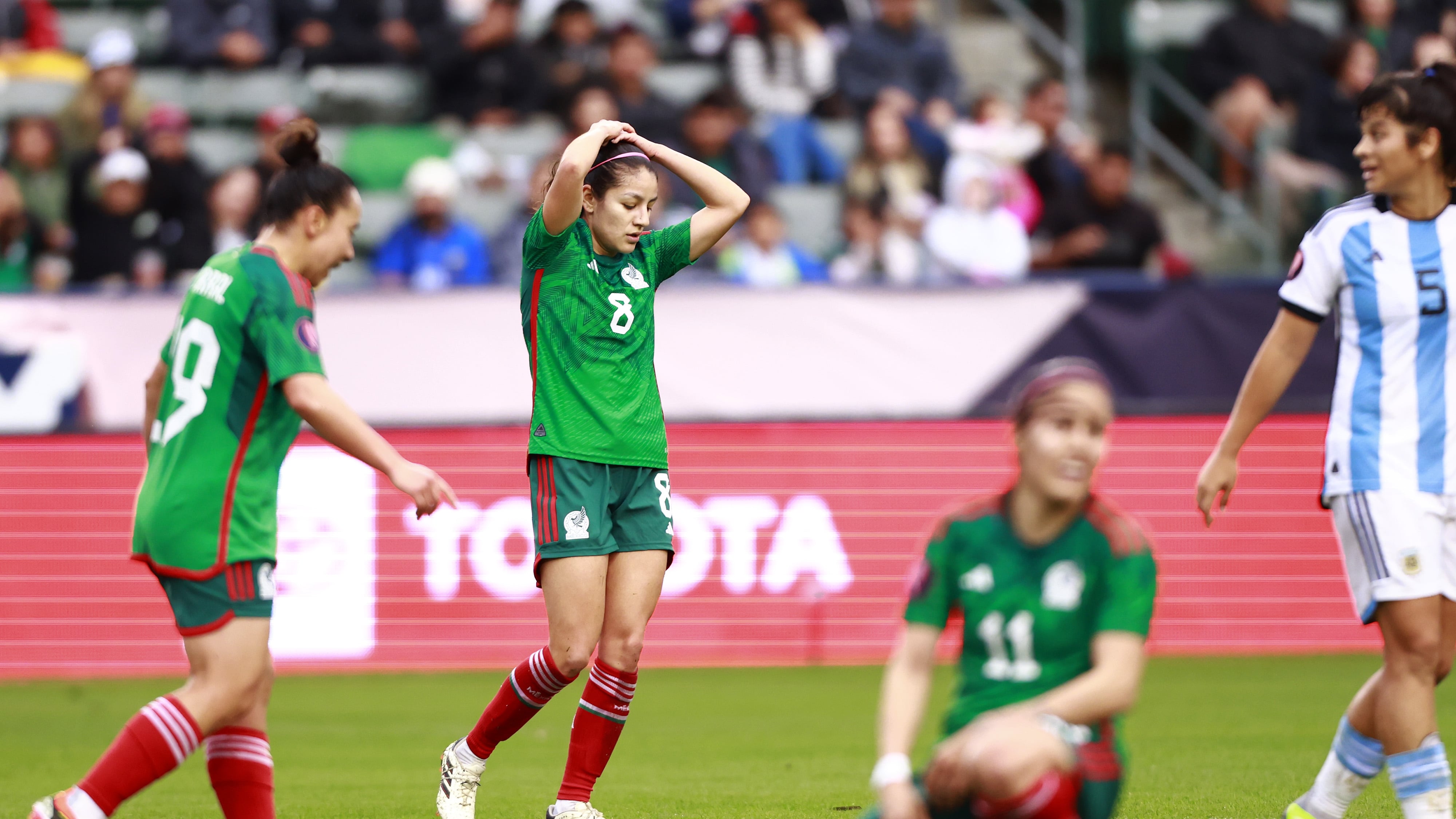 tRI FEMENIL
