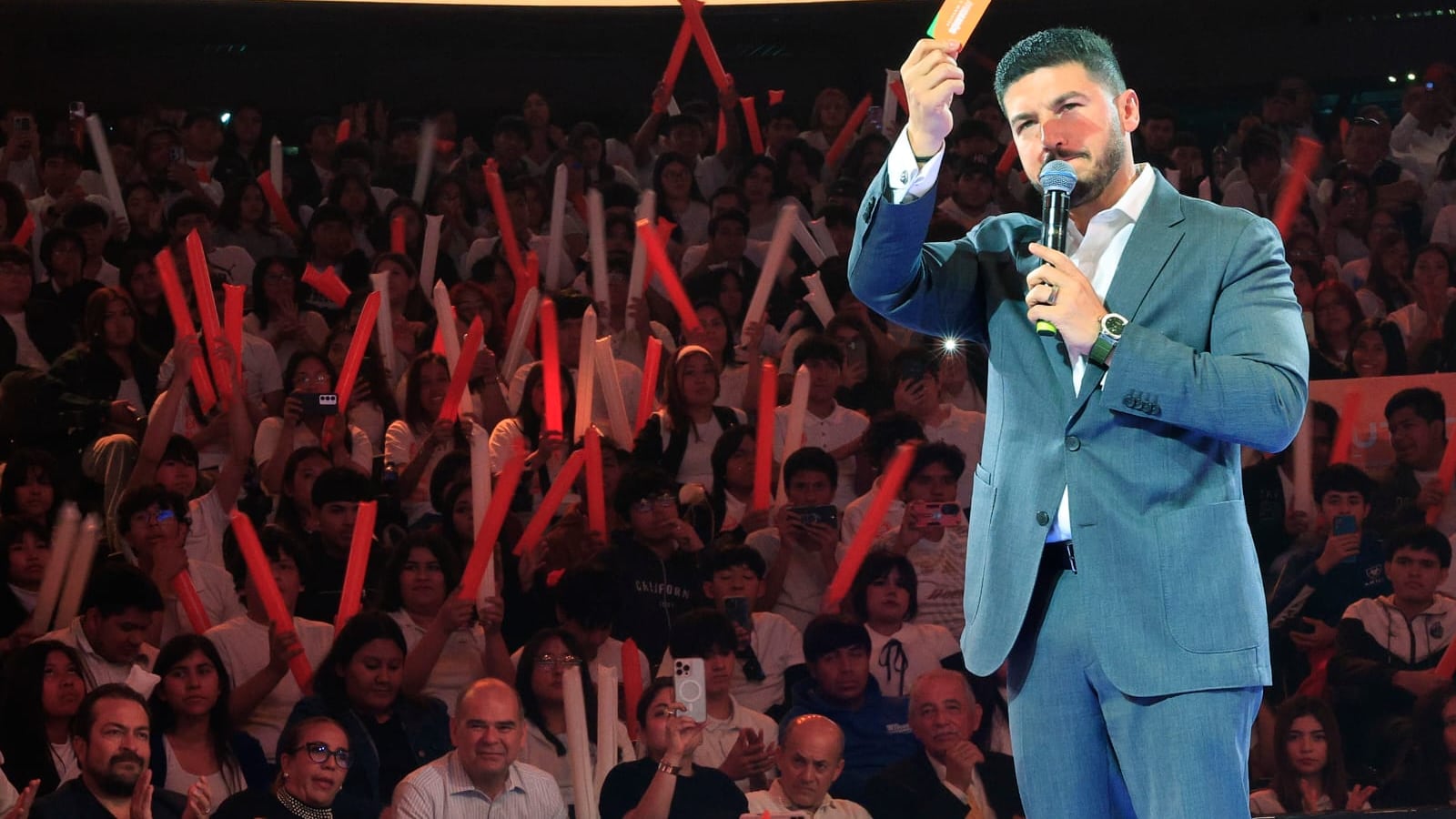 García señaló que este apoyo es para todos los estudiantes de educación superior.