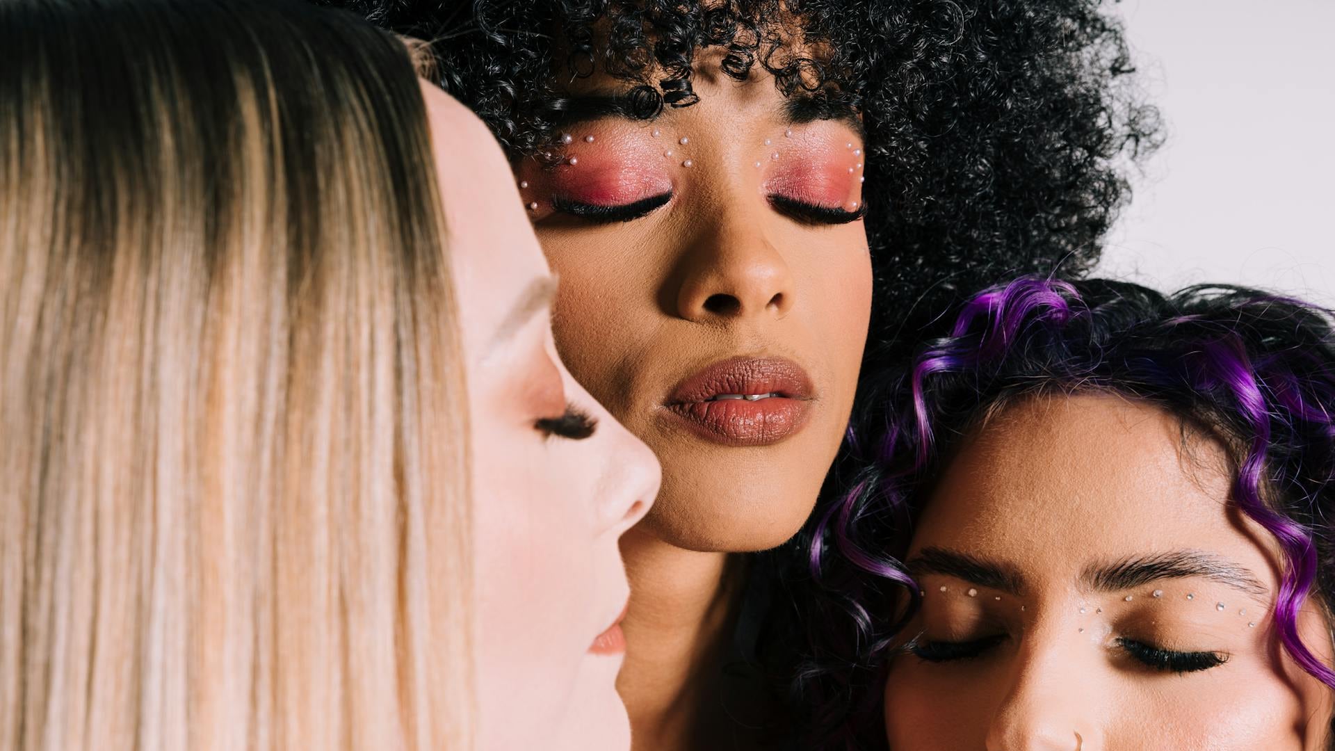 Recomendaciones de maquillaje y skincare que todo amante de la belleza debe conocer