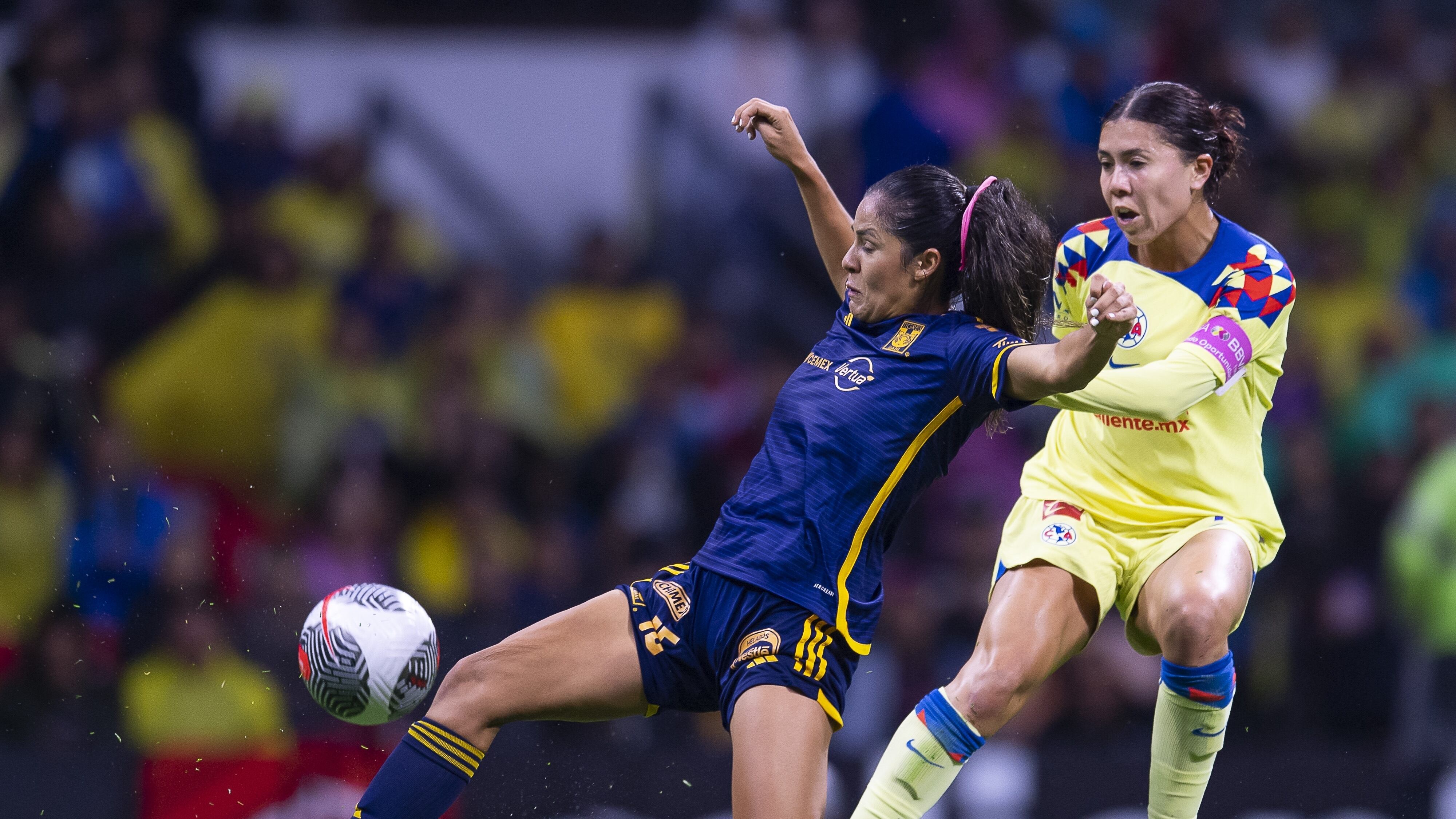 América vs Tigres femenil.