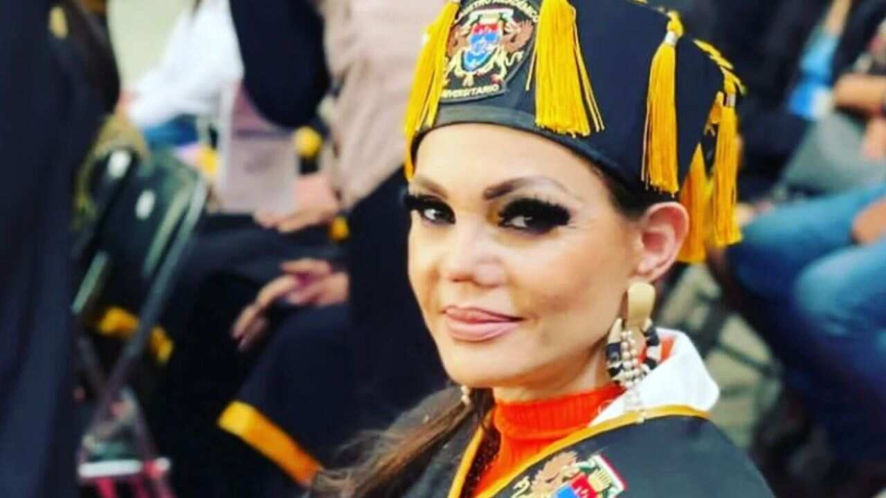 Carmen Campuzano recibe doctorado honoris causa