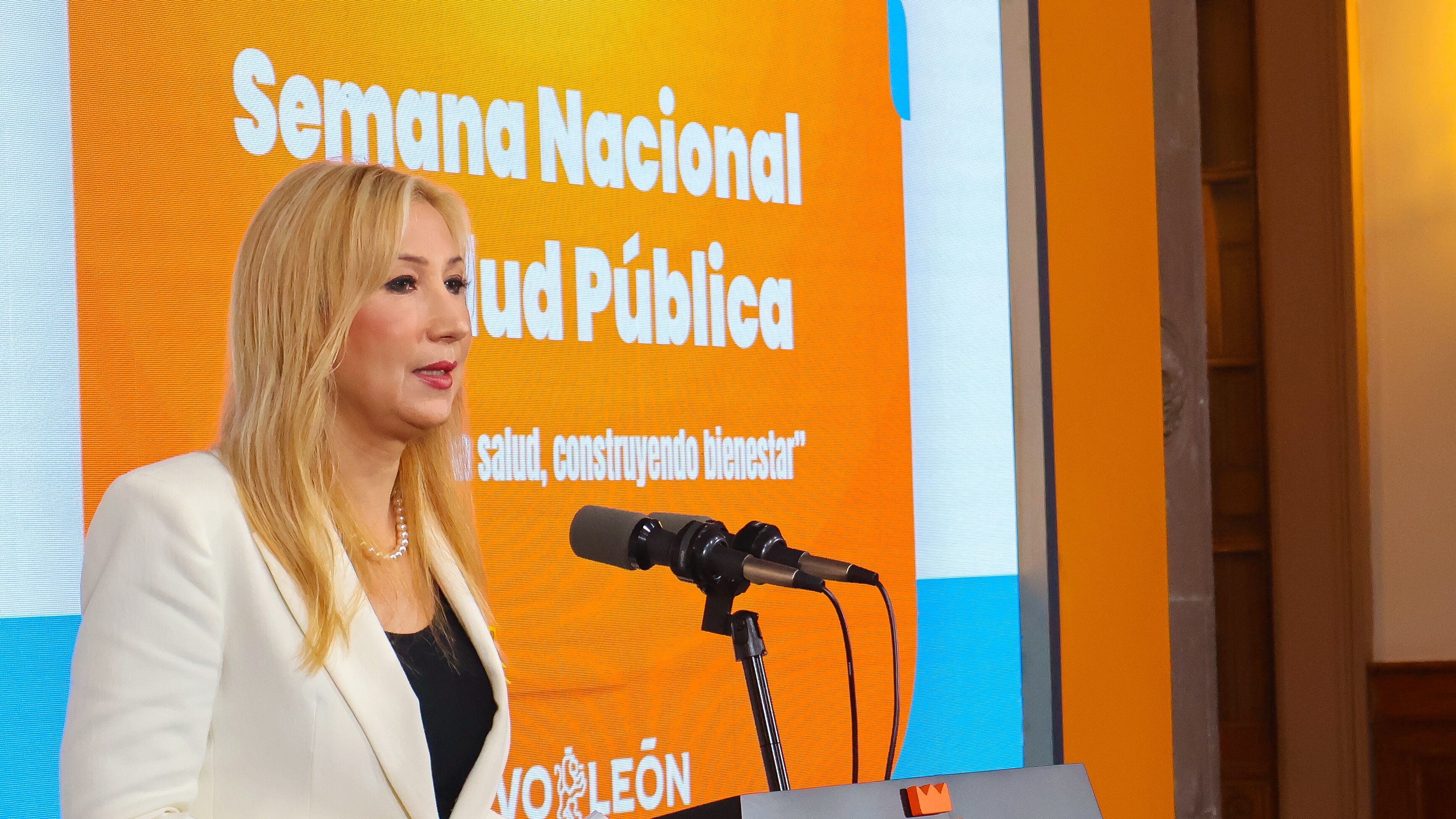 La titular de Salud llamó a las madres de familia para que estén atentas a la llegada de la vacuna.