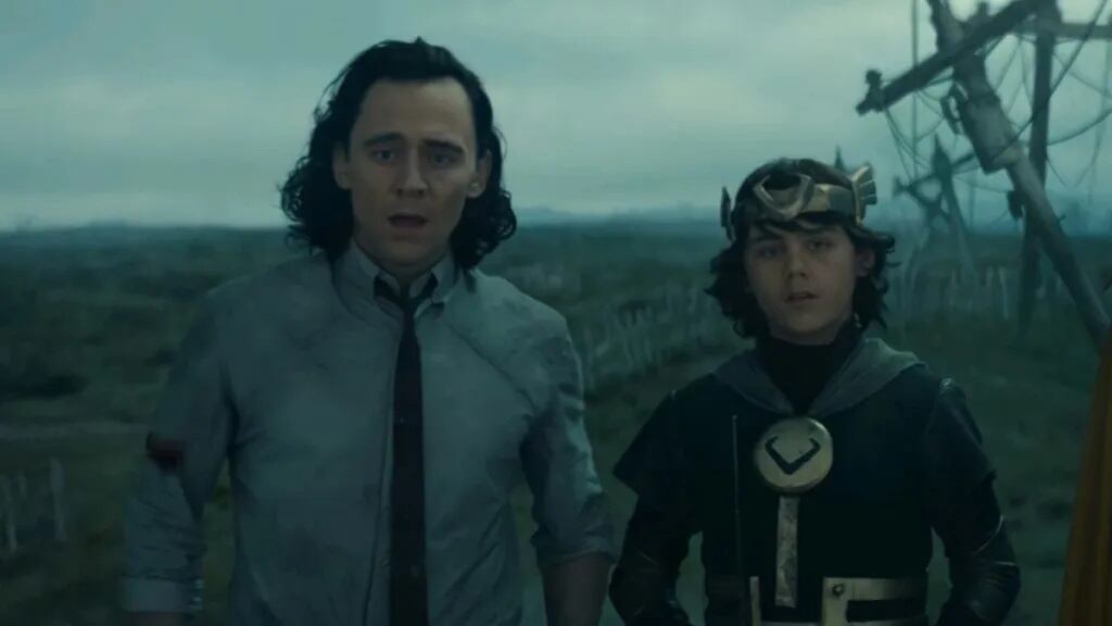 Jack Veal y Tom Hiddleston en Loki de Marvel Studios