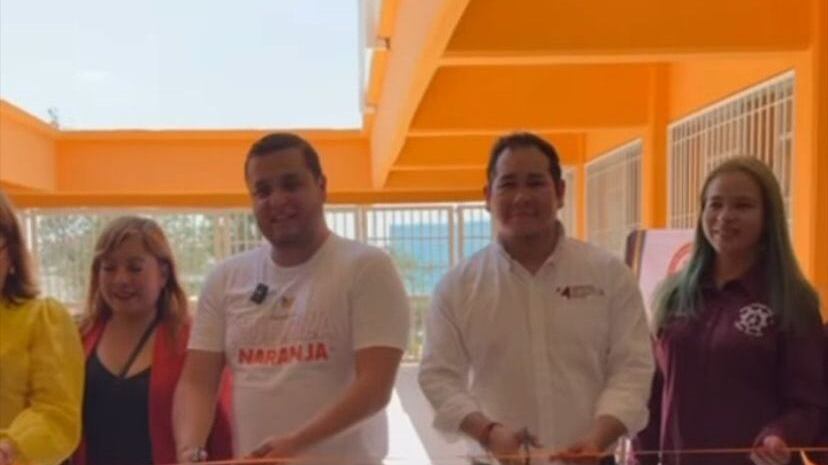 Segovia asiste a eventos encabezados por el ex líder emecista Miguel Ángel Sánchez.