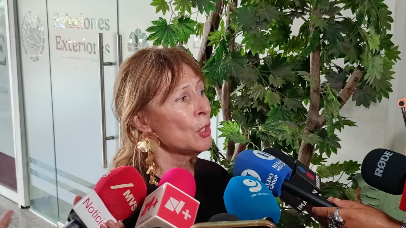 Tatiana Clouthier reveló que los centros fueron movidos a Tabasco.