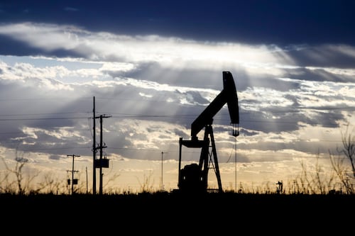Estados Unidos afirma que las exportaciones petroleras de Venezuela están en su “nivel más alto”