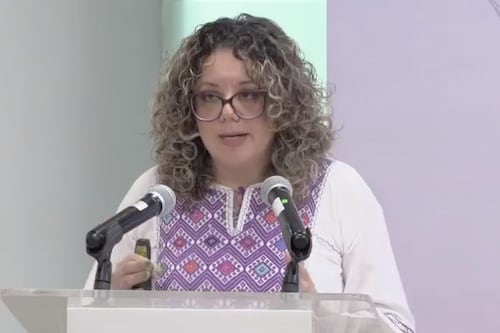 Alerta experta que derechos de las mujeres están “bajo acecho” en conferencia por el 8M en Guanajuato