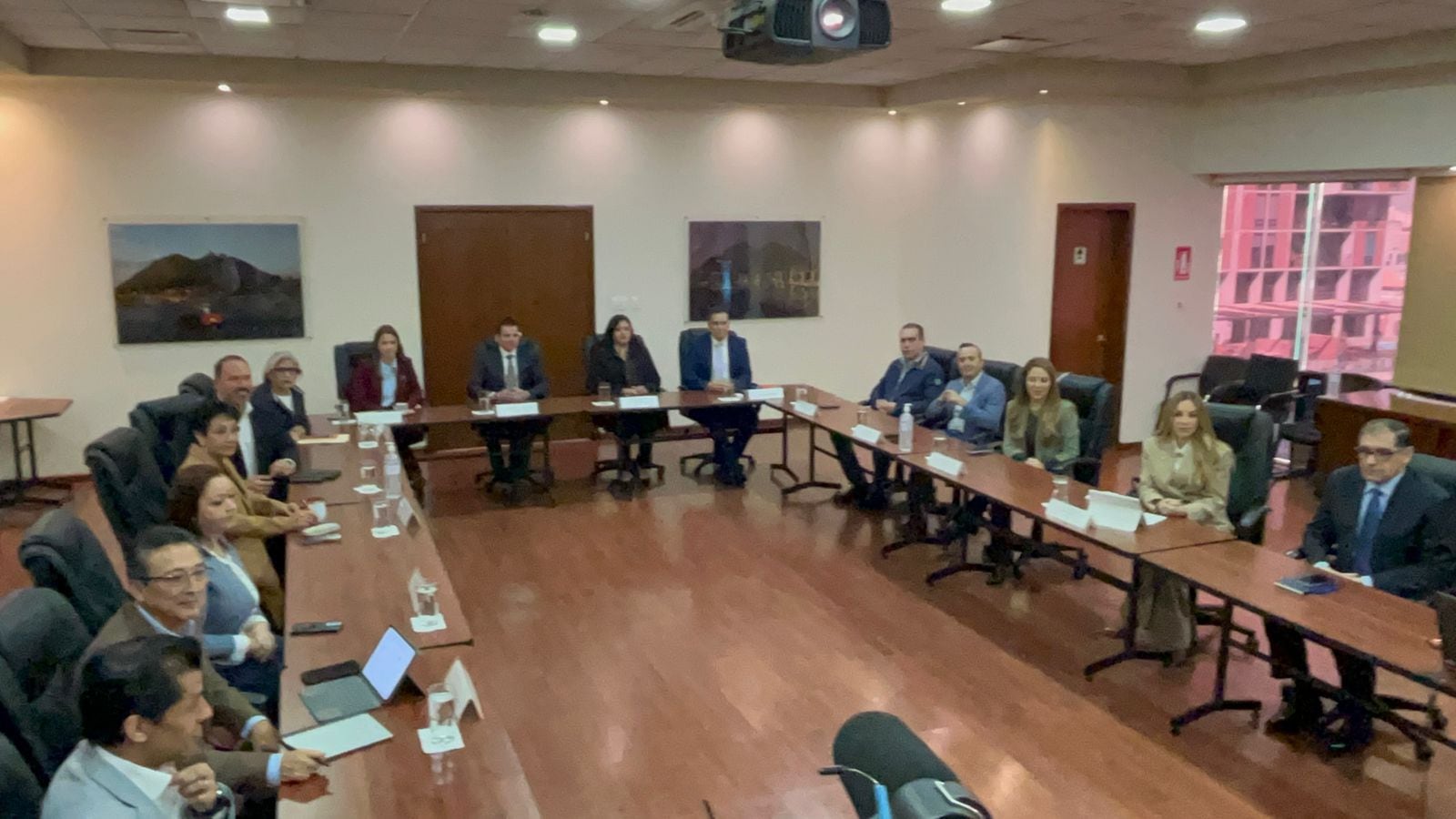 El encuentro se efectuó en las instalaciones de Tesorería.