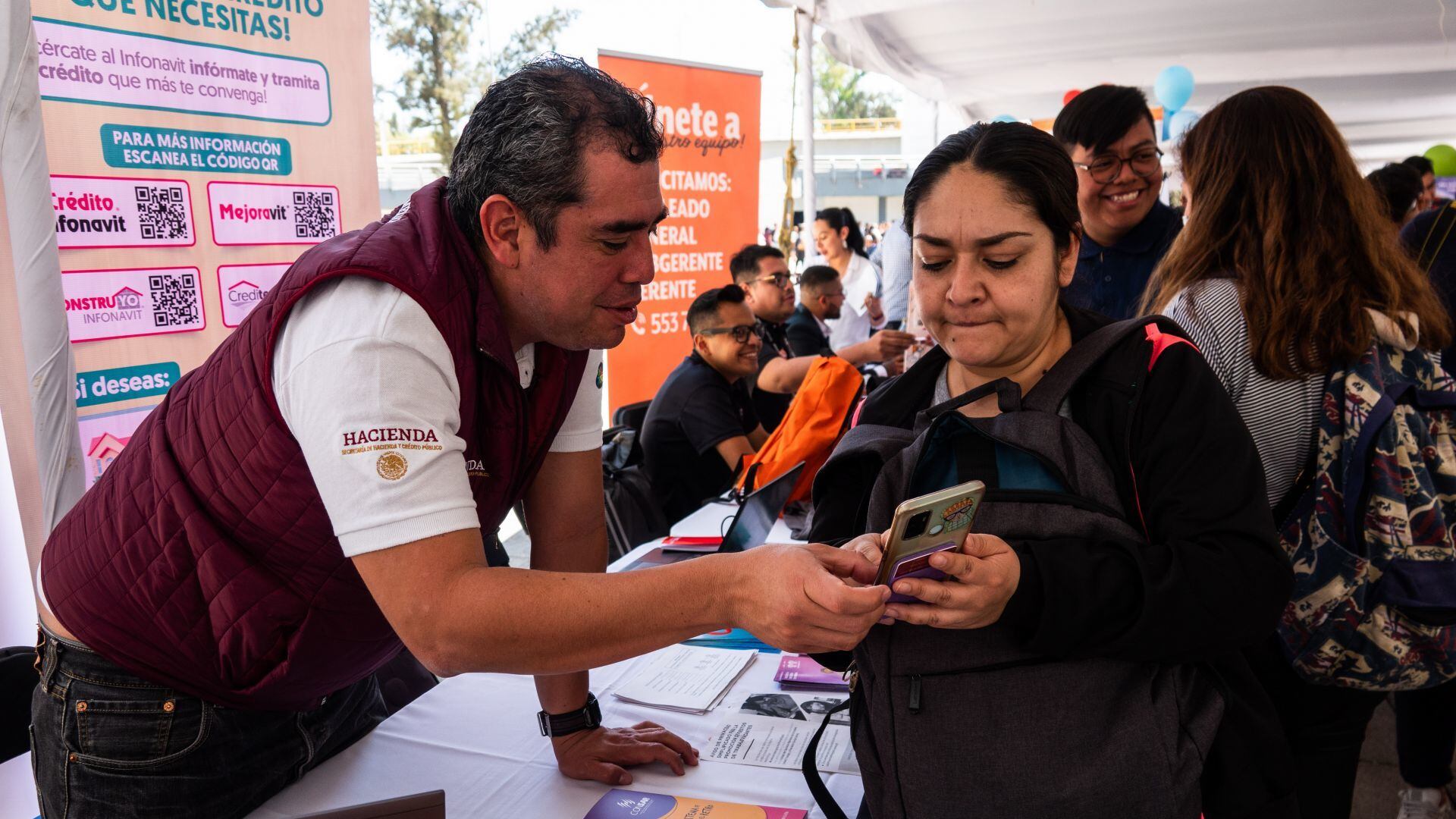 Para 700 mil de empleos formales alcanza el ritmo de crecimiento esperado para los dos últimos años de la 4T; apenas 61% de lo que demanda la población.