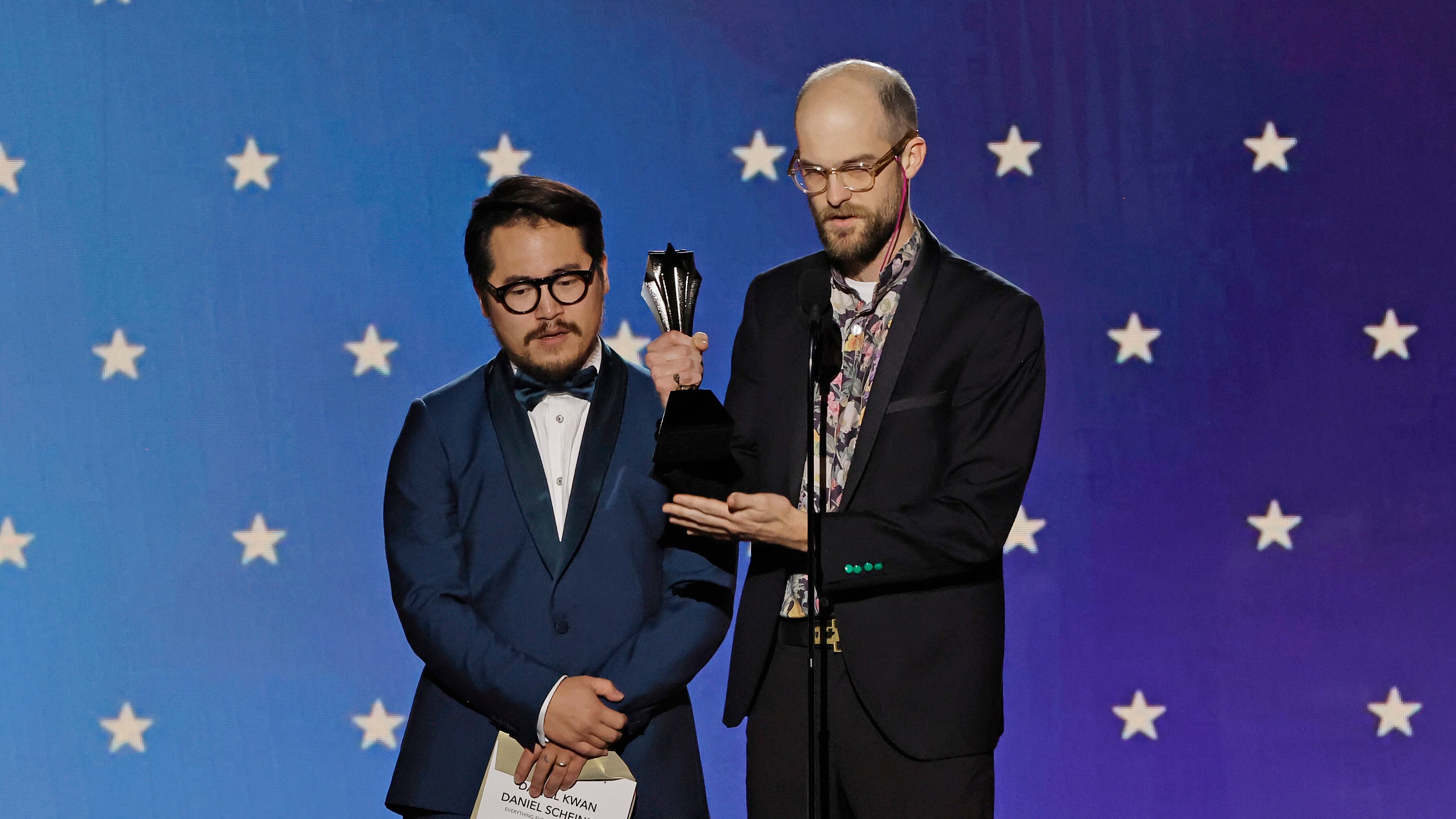 Everything Everywhere All at Once
B
2022 ‧ Aventura/Ciencia ficción ‧ 2h 19m
v