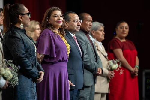 CDMX celebra el Día del Amor con más de 2 mil bodas comunitarias