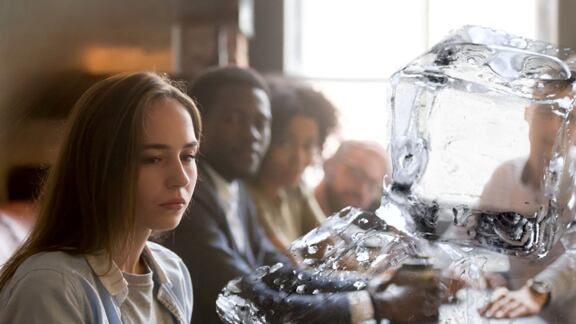 La ley del hielo es un castigo impuesto de una persona a otra.