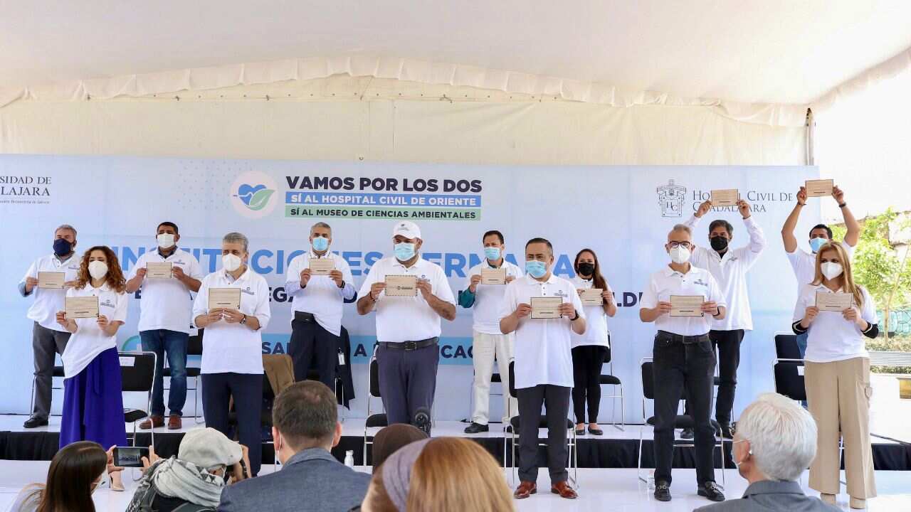 Esperan reunir 140 mil cartas entre universitarios y empleados del Hospital Civil.