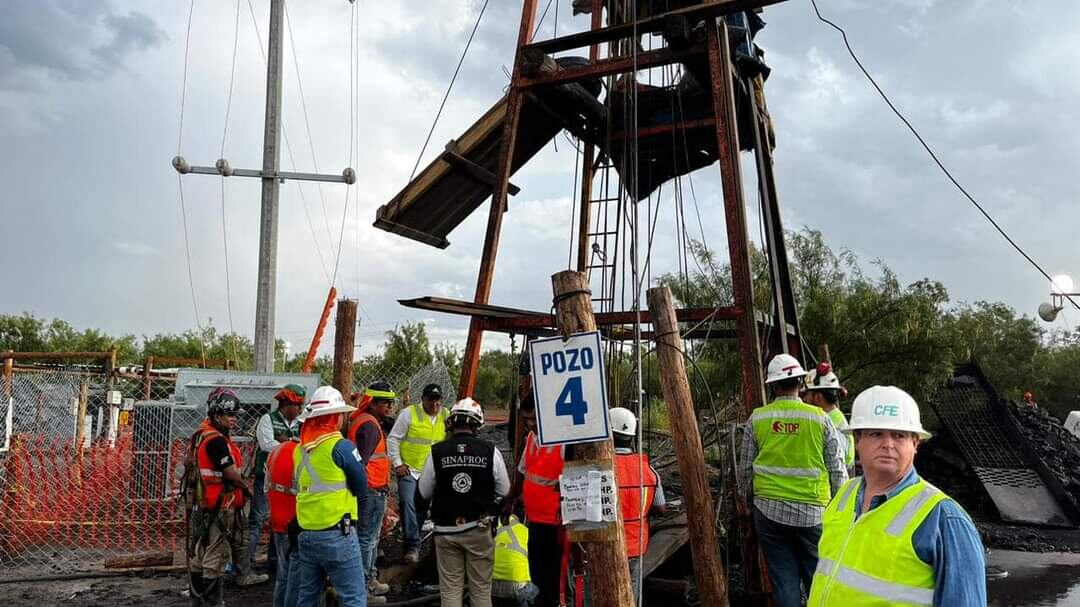 Inician trabajos para rescatar a mineros atrapados en El Pinabete