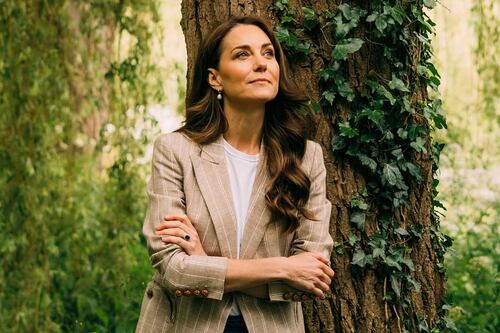 Kate Middleton reaparece y asegura que seguirá en tratamiento contra el cáncer