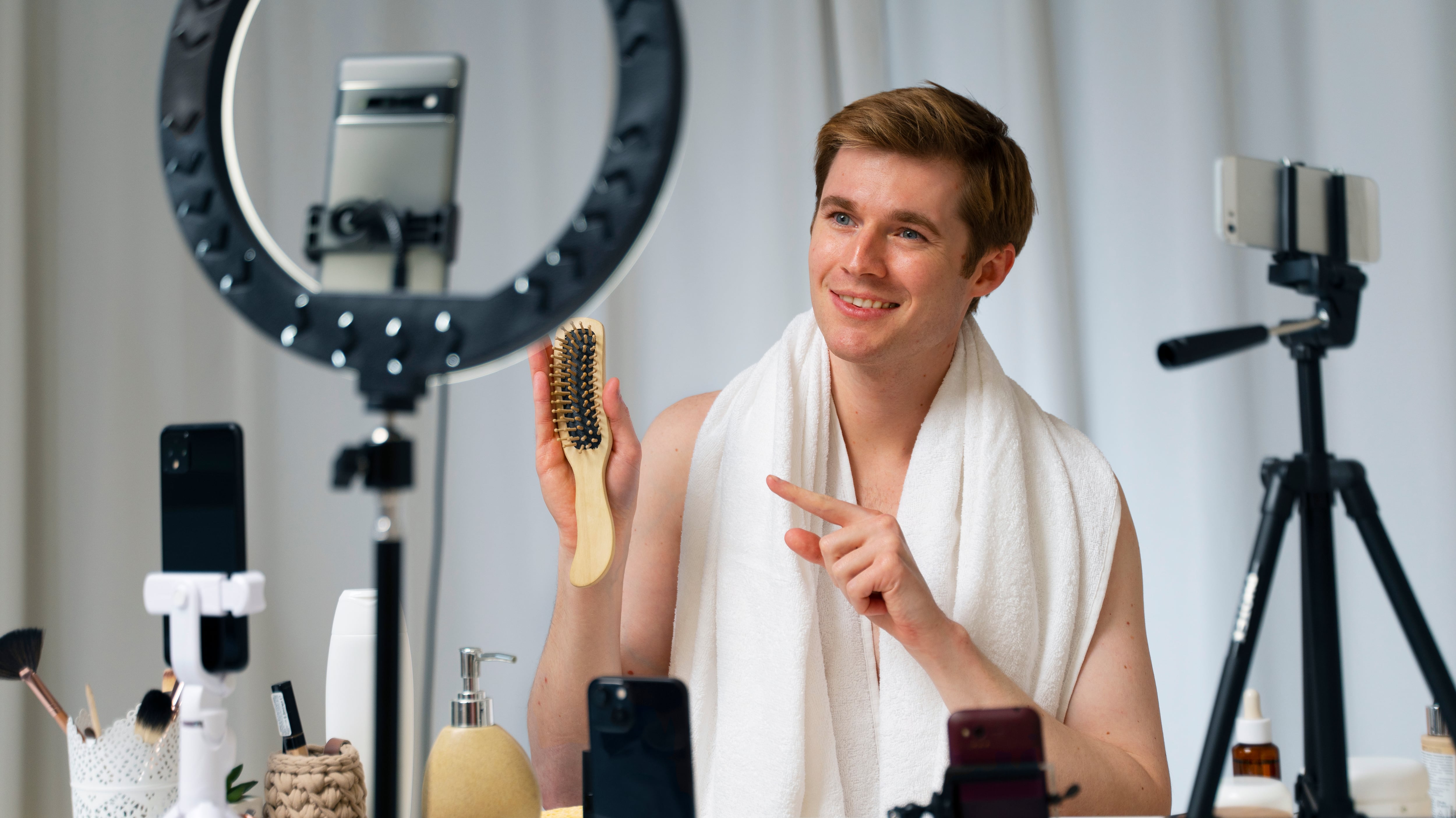 El Programa de Influencers de Amazon integra “Tu Tienda ”, un espacio personalizado donde creadores pueden ganar hasta 10% de comisión y conectar inspiración con compra en un entorno seguro