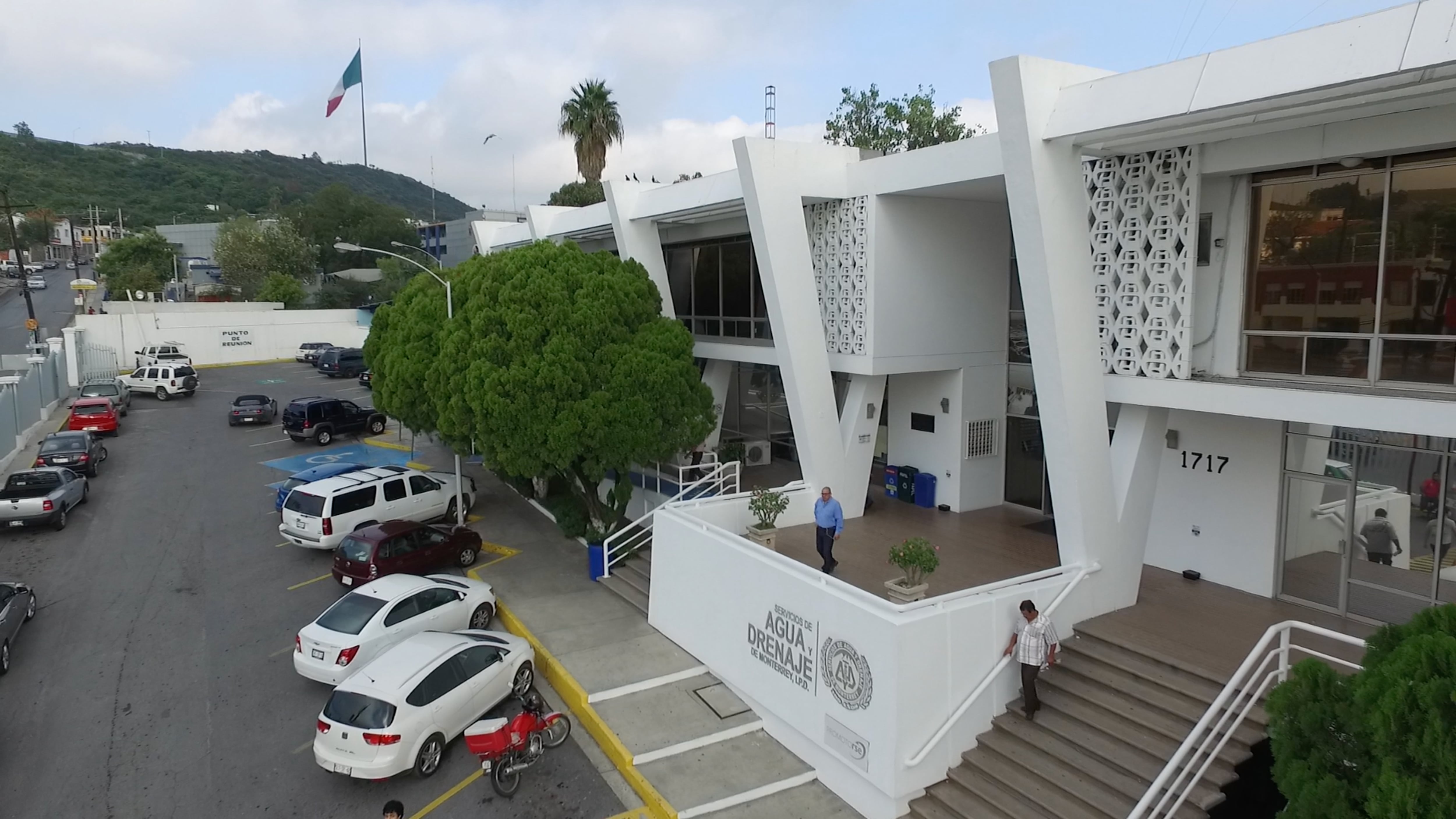 La evaluación reconoce una gestión financiera sólida, con bajo riesgo crediticio y alta capacidad de pago.