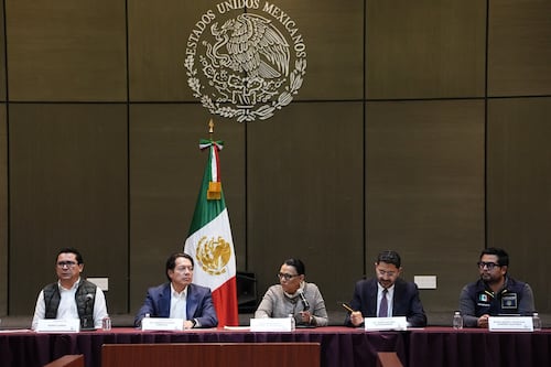 A horas del Mundial, la CNTE sale sin acuerdos y analiza propuestas del Gobierno