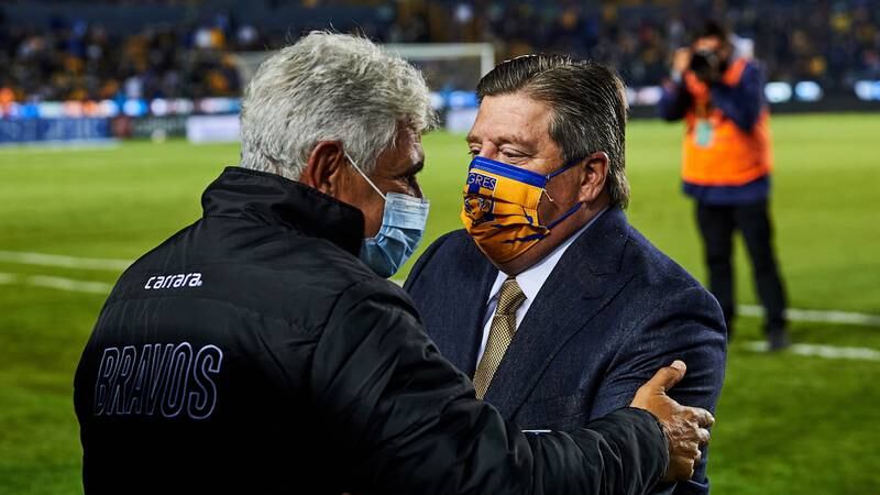 Miguel Herrera sustituyó a Ricardo Ferretti en Tigres.