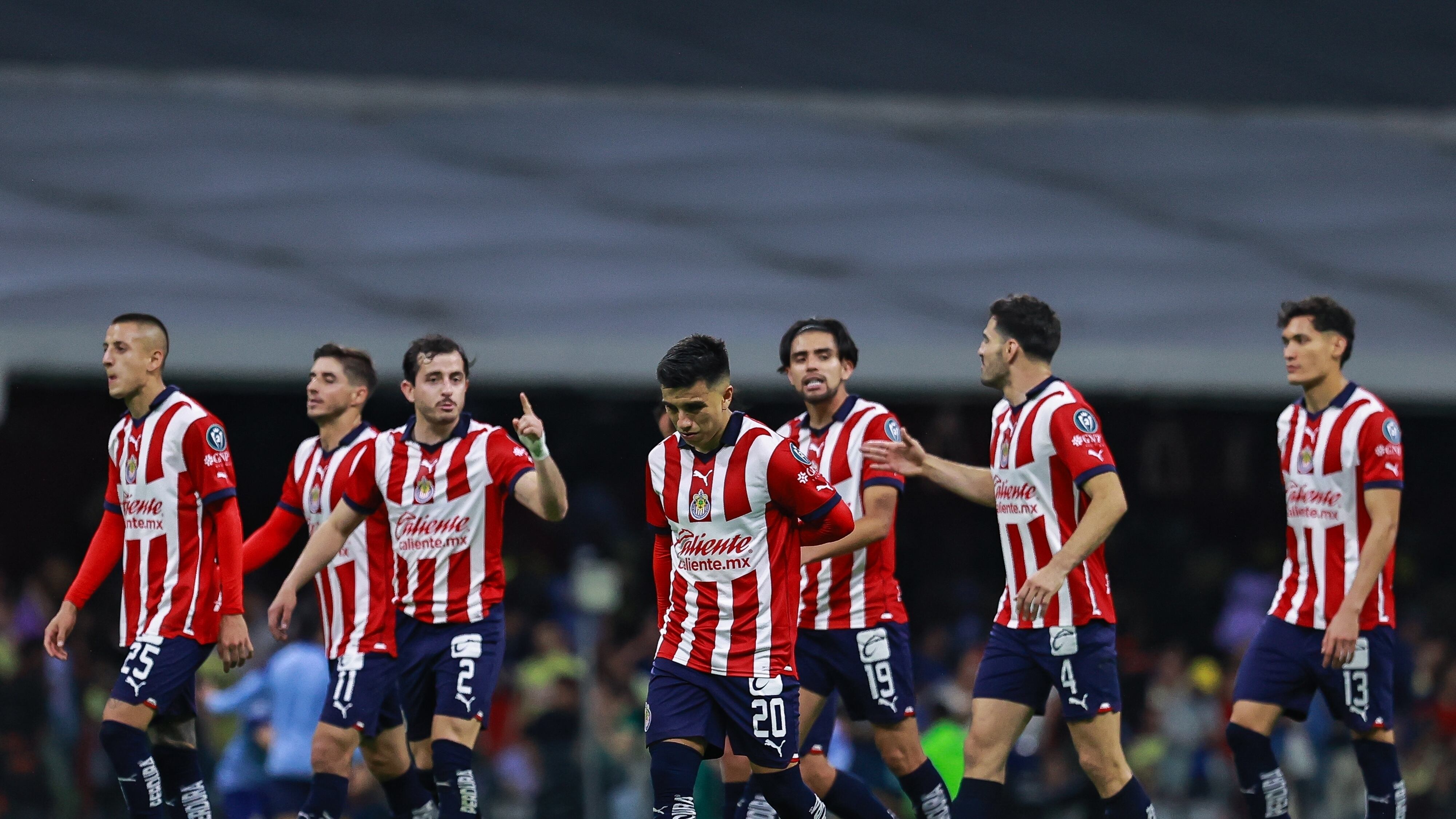 Jugadores de Chivas se fueron de fiesta.