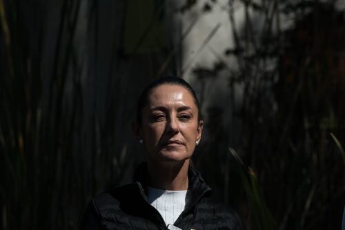 ‘Me hacen más fuerte’, dice Sheinbaum sobre propaganda en su contra