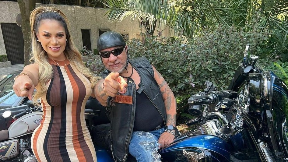Magaly Chávez y Carlos Trejo, el Cazafantasmas