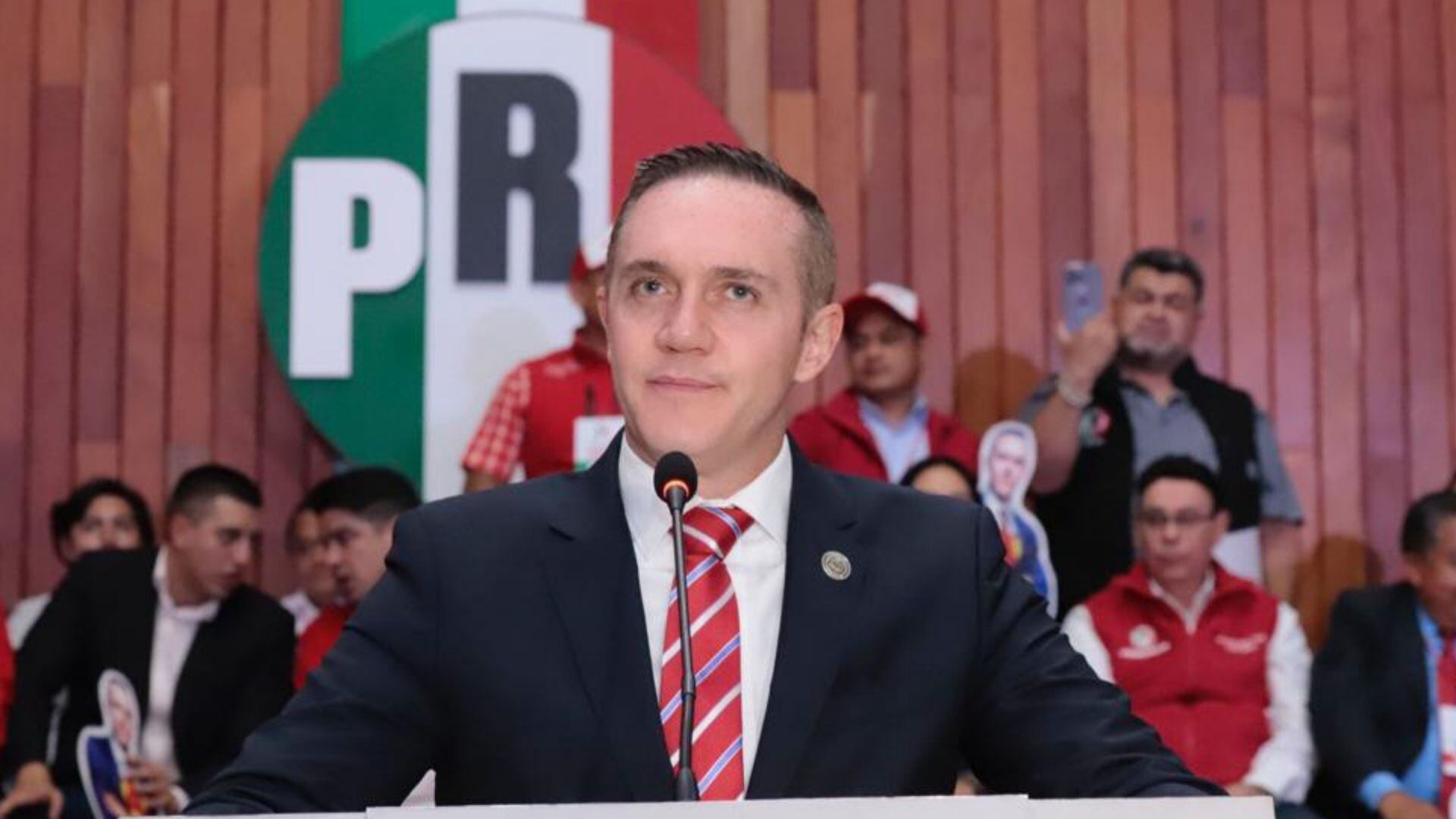 Rubalcava aseguró que esa no es su intención abandonar la alianza, "si no vamos juntos, no vale nada”, sentenció.