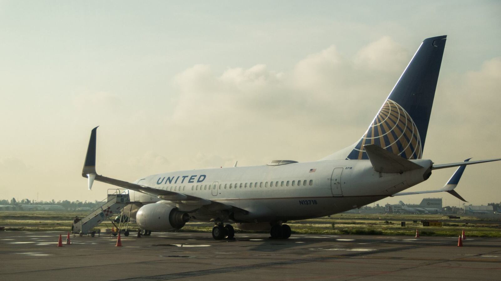 El avión experimentó una rápida caída de unos 8 mil 530 metros en tan sólo 10 minutos.