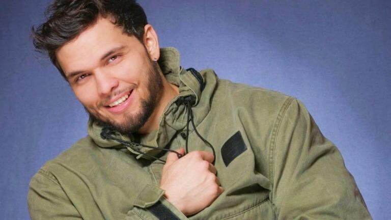 Presume romance con famosa periodista