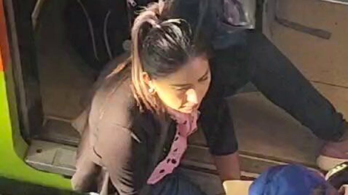 La mujer quedó atorada entre un vagón y el andén en la estación Calle 11. (Especial)