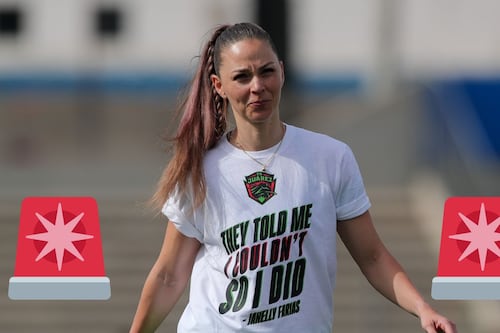 Escándalo, futbolista denuncia que DT de Liga MX Femenil llevaba jugadoras al table