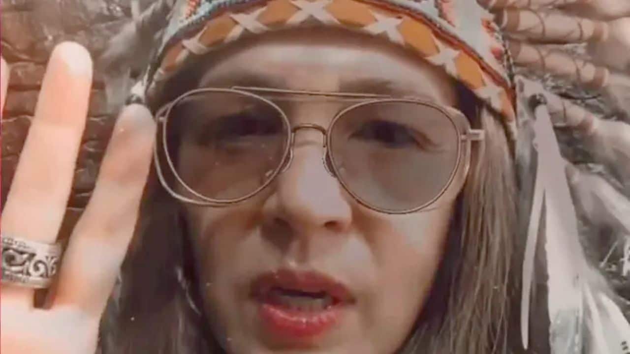 El numerólogo que ayudó a la conductora a deshacerse del trabajo de vudú del que fue víctima, contó qué pasará con la bruja que lo hizo.