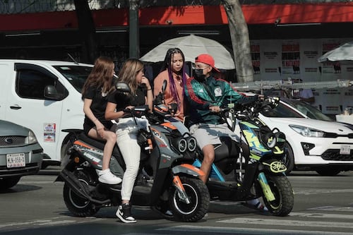 Motocicletas desplazan al Metro de la CDMX, que pierde 20% de usuarios