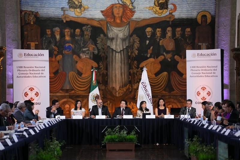 Destaca Mario Delgado avances en salud escolar y prevención de adicciones ante autoridades educativas del país