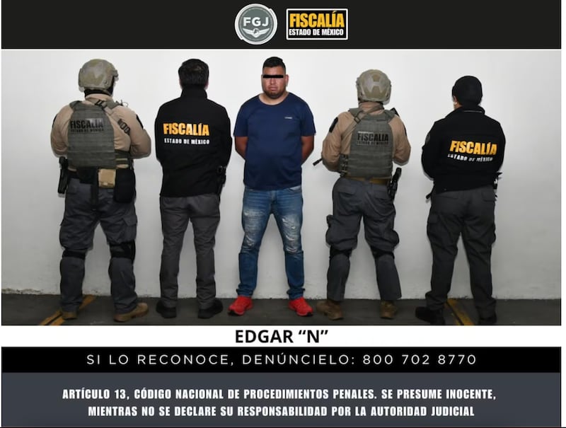 Detienen a mando policial en Edomex por golpear a su pareja