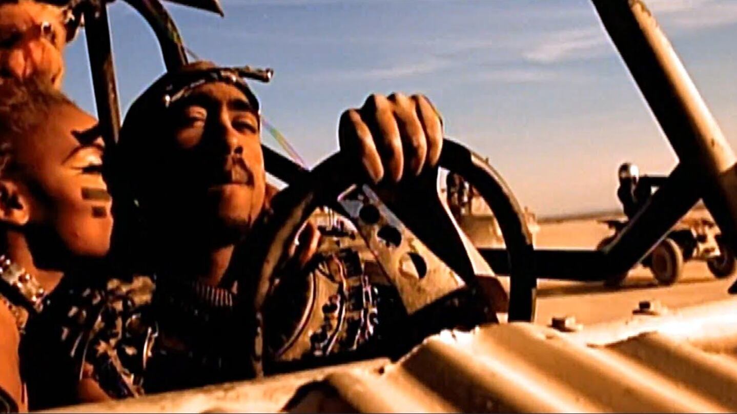 2Pac ft. Dr. Dre - California Love