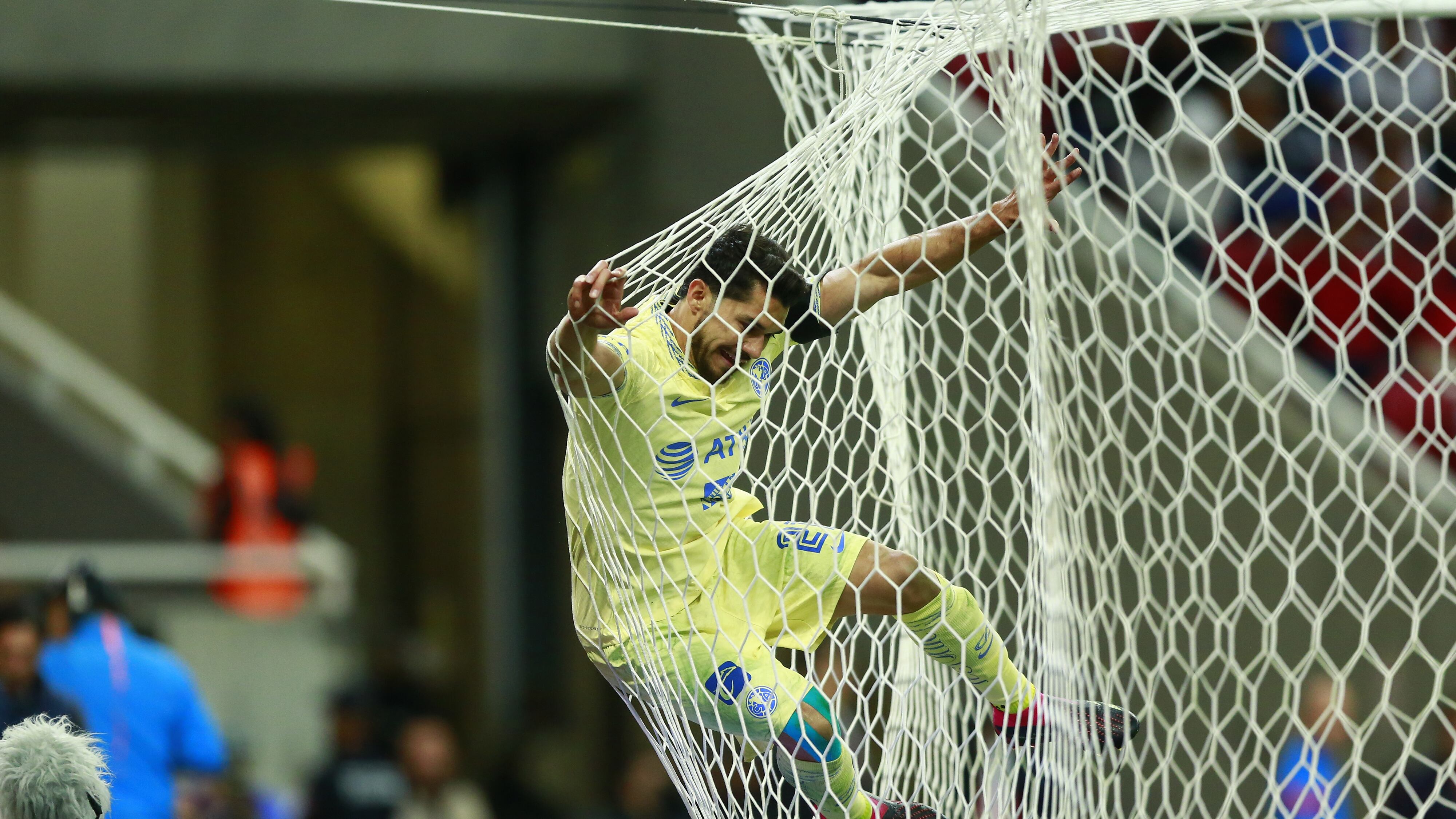 Parte del festejo de Henry Martín