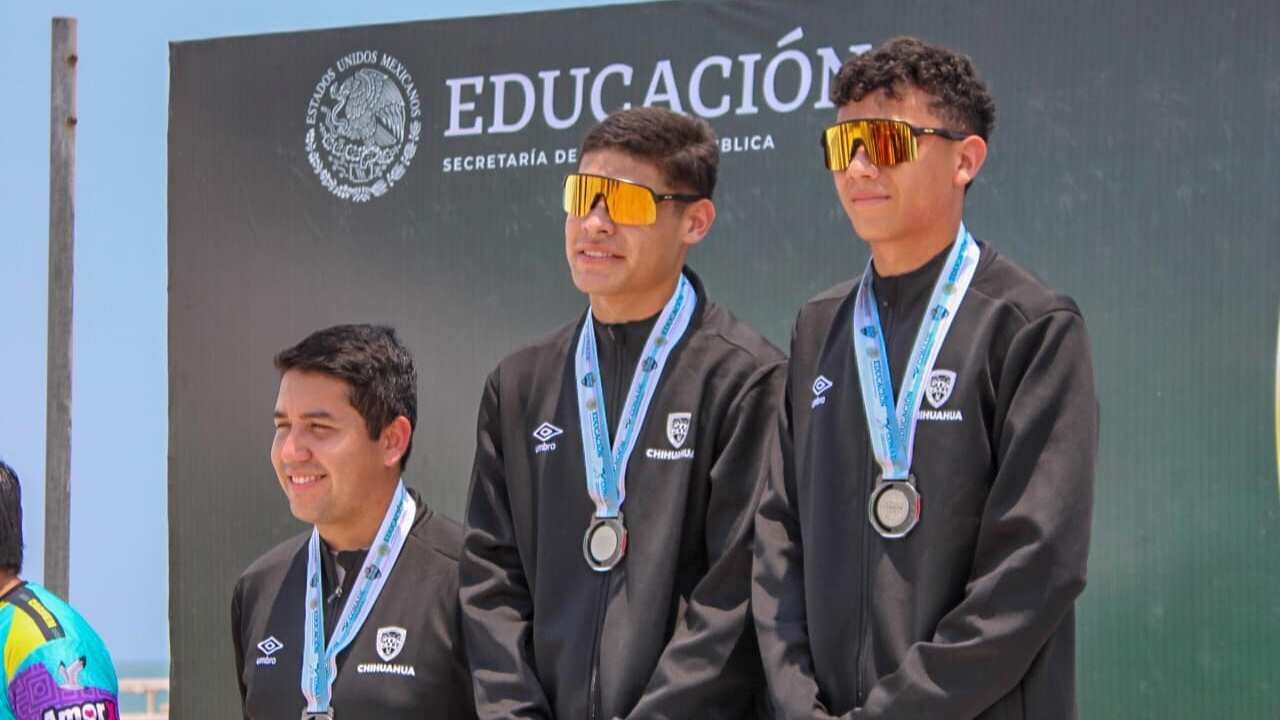 Voleibol de playa se lleva bronce.