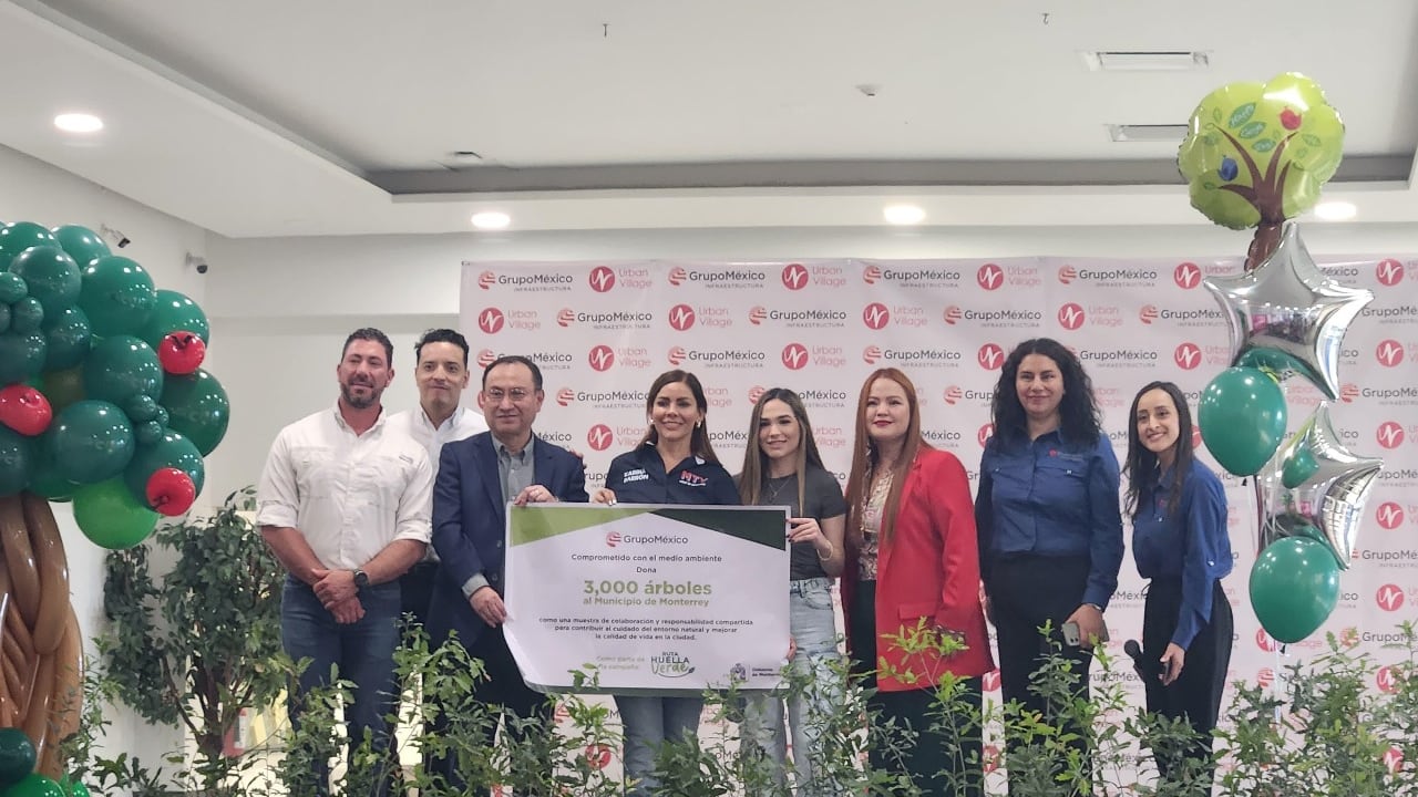 El acto simbólico se realizó en un centro comercial del sur de Monterrey.